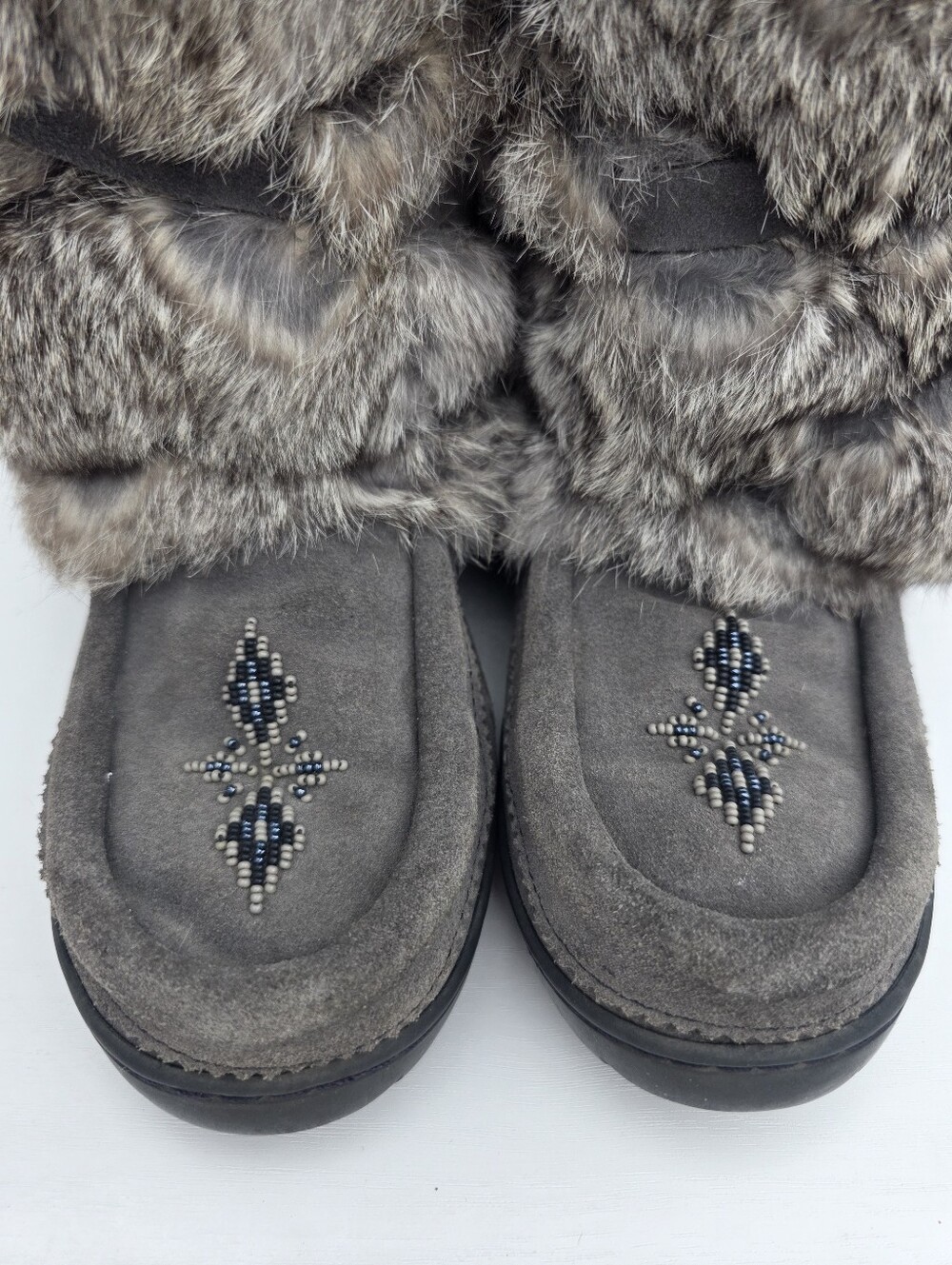 Manitobah Mukluks Tall Wrap Winter Snow Boots Charcoal Grey Rabbit Fur Size W6 - Picture 3 of 16